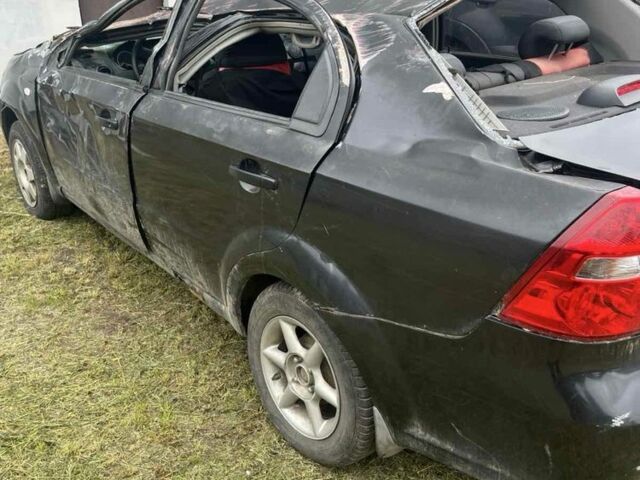 Черный Шевроле Авео, объемом двигателя 1.5 л и пробегом 150 тыс. км за 1000 $, фото 1 на Automoto.ua