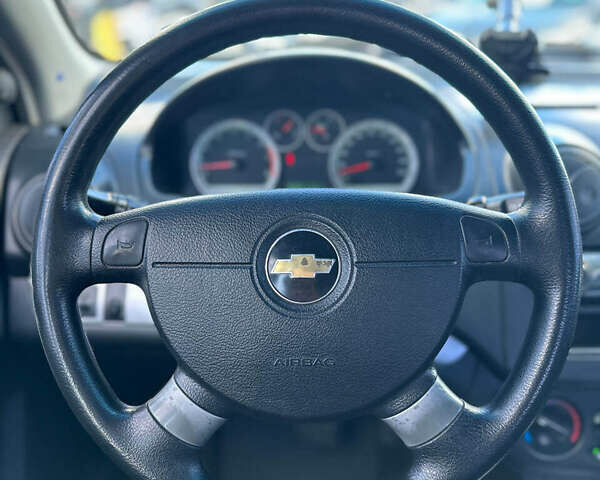 Черный Шевроле Авео, объемом двигателя 1.5 л и пробегом 89 тыс. км за 5000 $, фото 14 на Automoto.ua