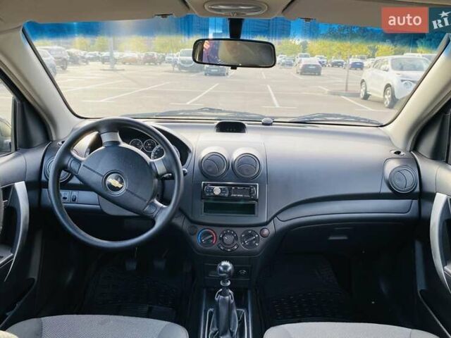 Черный Шевроле Авео, объемом двигателя 1.5 л и пробегом 32 тыс. км за 7500 $, фото 1 на Automoto.ua