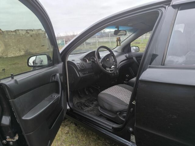 Черный Шевроле Авео, объемом двигателя 1.5 л и пробегом 198 тыс. км за 3100 $, фото 4 на Automoto.ua