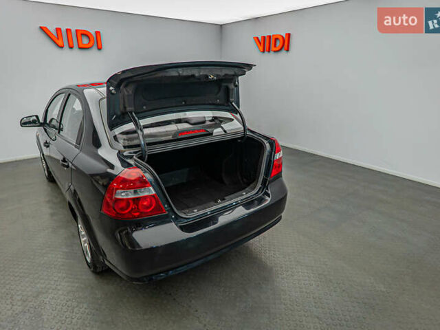 Шевроле Авео 2011 в Киеве на Automoto.ua Черный Шевроле Авео, объемом двигателя 1.5 л и пробегом 85 тыс. км за 5083 $, фото 5 на Automoto.ua