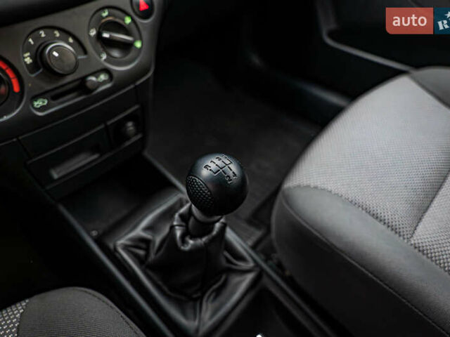 Шевроле Авео 2011 в Киеве на Automoto.ua Черный Шевроле Авео, объемом двигателя 1.5 л и пробегом 85 тыс. км за 5083 $, фото 13 на Automoto.ua