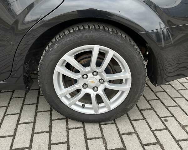 Черный Шевроле Авео, объемом двигателя 1.6 л и пробегом 170 тыс. км за 6100 $, фото 12 на Automoto.ua