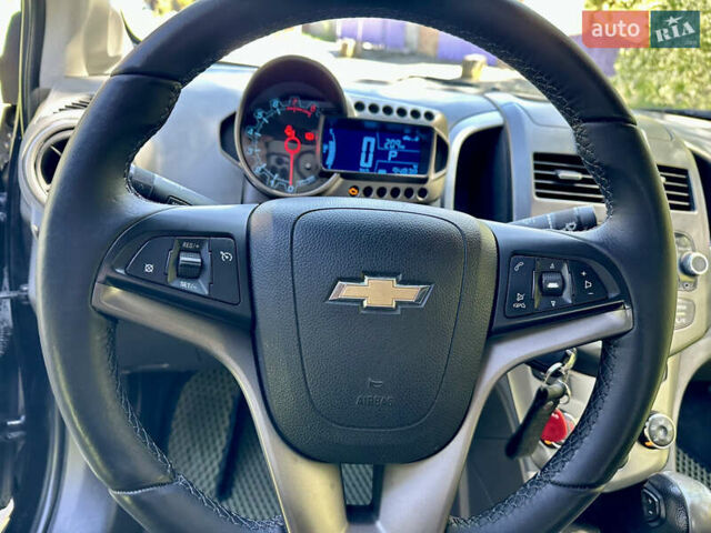 Черный Шевроле Авео, объемом двигателя 1.6 л и пробегом 95 тыс. км за 6800 $, фото 13 на Automoto.ua