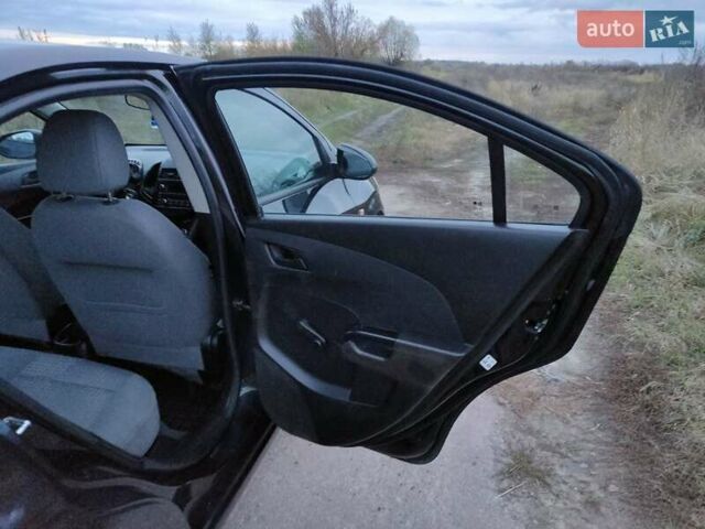 Черный Шевроле Авео, объемом двигателя 1.2 л и пробегом 328 тыс. км за 5500 $, фото 8 на Automoto.ua
