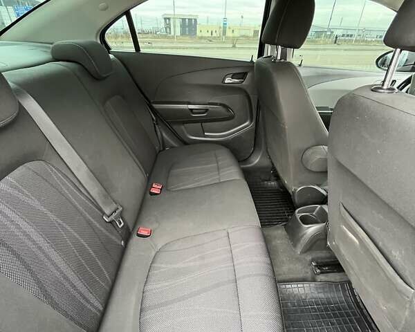 Черный Шевроле Авео, объемом двигателя 1.6 л и пробегом 170 тыс. км за 6100 $, фото 19 на Automoto.ua