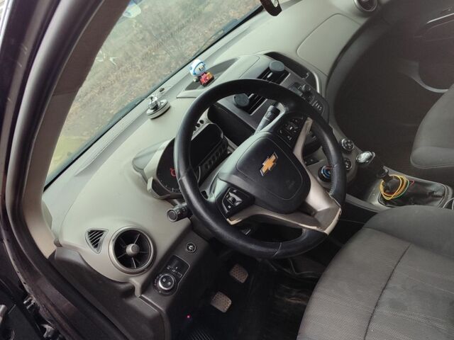 Черный Шевроле Авео, объемом двигателя 1.6 л и пробегом 180 тыс. км за 4700 $, фото 6 на Automoto.ua