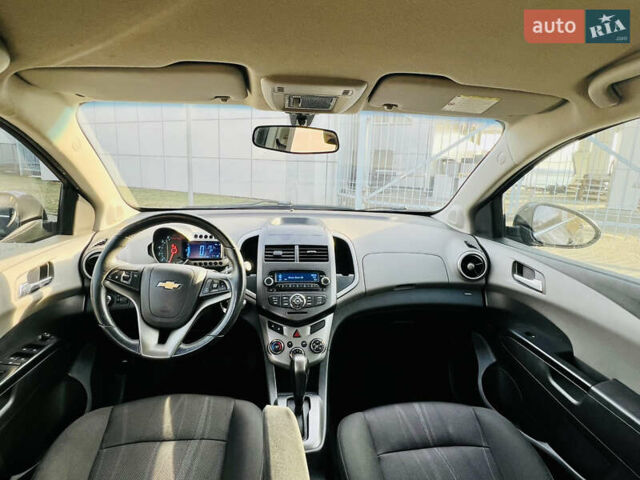 Черный Шевроле Авео, объемом двигателя 1.6 л и пробегом 77 тыс. км за 7800 $, фото 4 на Automoto.ua