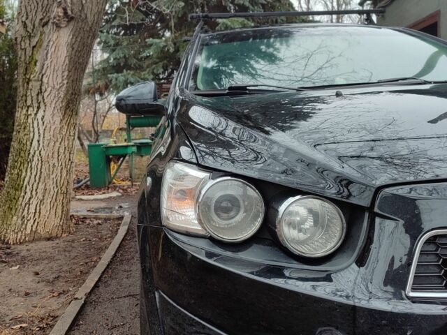 Черный Шевроле Авео, объемом двигателя 1.6 л и пробегом 180 тыс. км за 4700 $, фото 5 на Automoto.ua