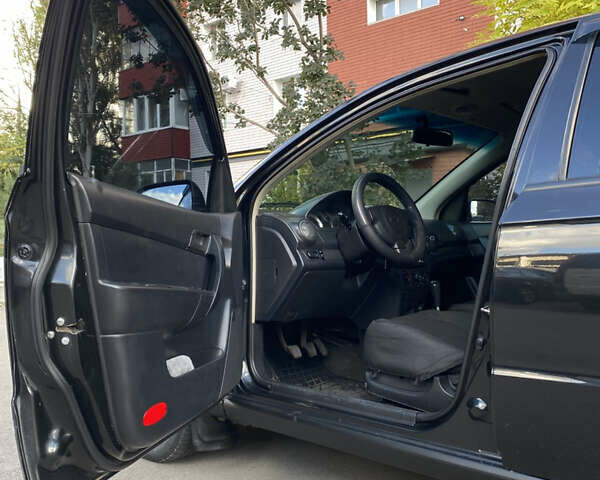 Черный Шевроле Авео, объемом двигателя 1.5 л и пробегом 167 тыс. км за 4000 $, фото 6 на Automoto.ua