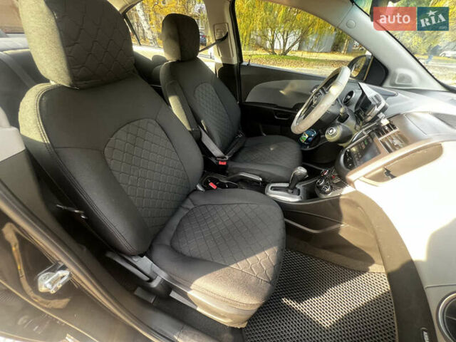 Чорний Шевроле Авео, об'ємом двигуна 1.4 л та пробігом 200 тис. км за 6300 $, фото 10 на Automoto.ua