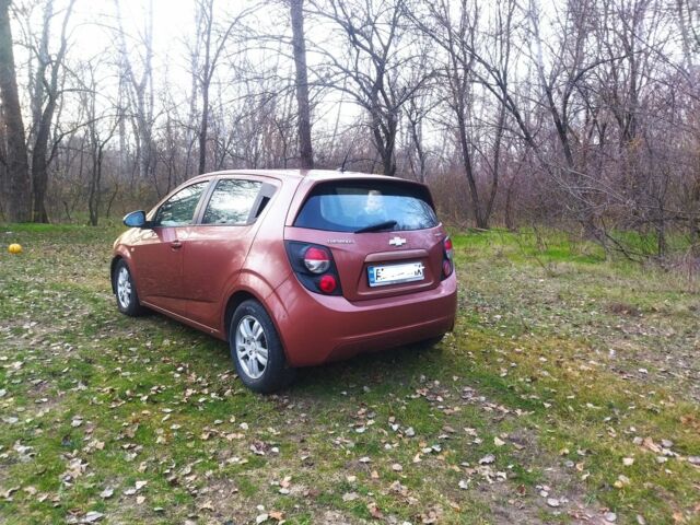 Коричневый Шевроле Авео, объемом двигателя 1.4 л и пробегом 200 тыс. км за 3600 $, фото 4 на Automoto.ua