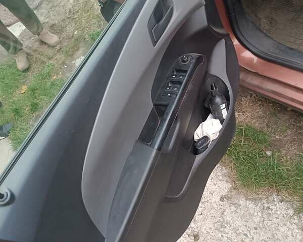 Шевроле Авео 2011 в Днепре (Днепропетровске) на Automoto.ua Коричневый Шевроле Авео, объемом двигателя 1.4 л и пробегом 215 тыс. км за 1600 $, фото 2 на Automoto.ua