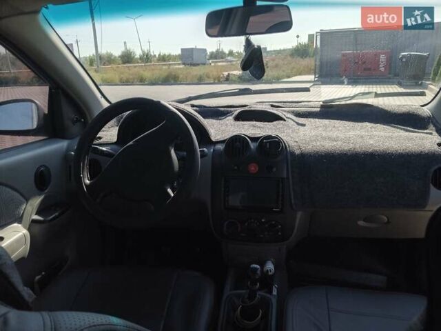 Коричневый Шевроле Авео, объемом двигателя 1.5 л и пробегом 130 тыс. км за 4000 $, фото 8 на Automoto.ua