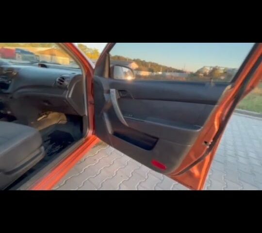Коричневый Шевроле Авео, объемом двигателя 1.5 л и пробегом 250 тыс. км за 3750 $, фото 4 на Automoto.ua