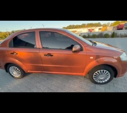 Коричневый Шевроле Авео, объемом двигателя 1.5 л и пробегом 250 тыс. км за 3750 $, фото 6 на Automoto.ua