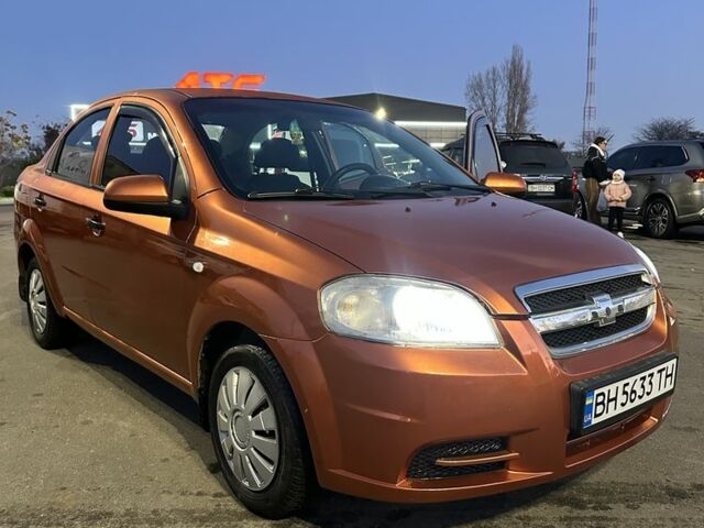 Коричневый Шевроле Авео, объемом двигателя 1.5 л и пробегом 400 тыс. км за 2750 $, фото 3 на Automoto.ua