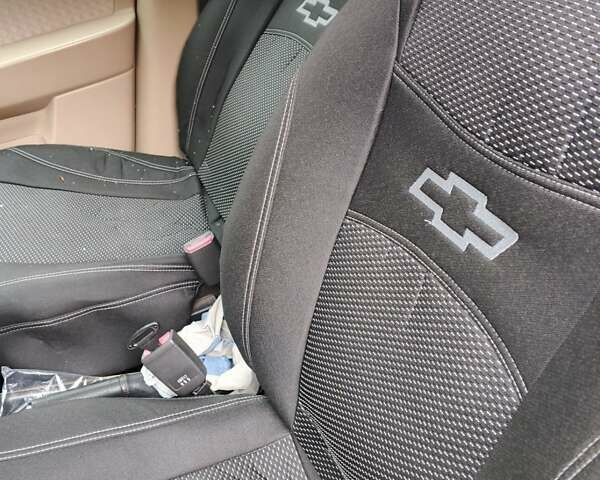 Коричневий Шевроле Авео, об'ємом двигуна 1.6 л та пробігом 247 тис. км за 3000 $, фото 4 на Automoto.ua