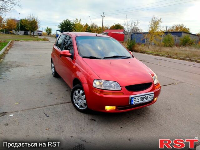 Червоний Шевроле Авео, об'ємом двигуна 1.5 л та пробігом 273 тис. км за 3700 $, фото 3 на Automoto.ua