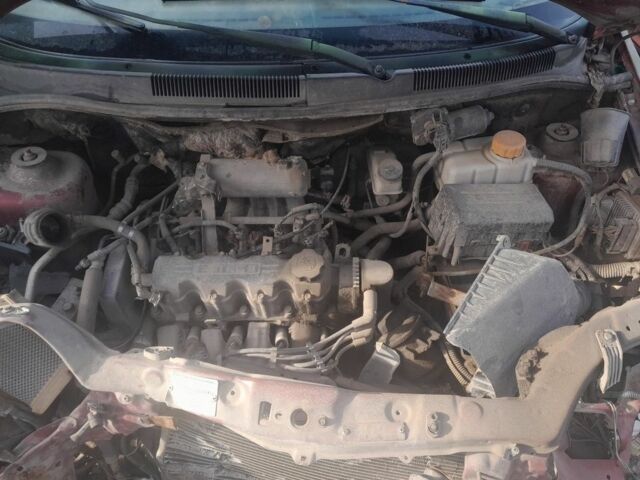 Шевроле Авео 2005 в Кропивницком (Кировограде) на Automoto.ua Красный Шевроле Авео, объемом двигателя 0 л и пробегом 177 тыс. км за 1200 $, фото 1 на Automoto.ua