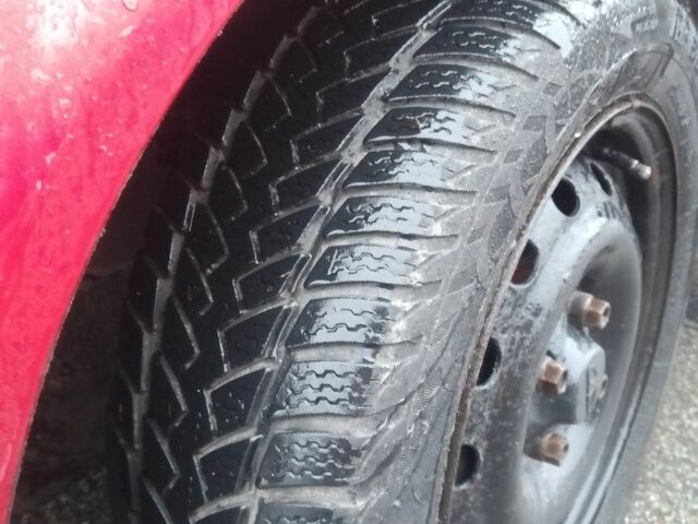 Красный Шевроле Авео, объемом двигателя 1.5 л и пробегом 130 тыс. км за 2500 $, фото 6 на Automoto.ua