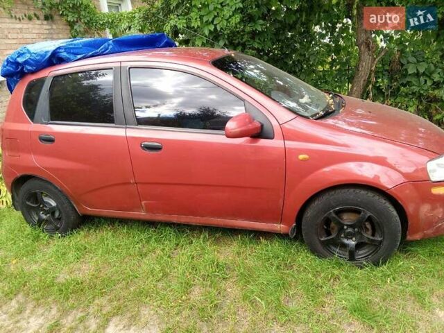 Червоний Шевроле Авео, об'ємом двигуна 1.5 л та пробігом 210 тис. км за 2200 $, фото 1 на Automoto.ua