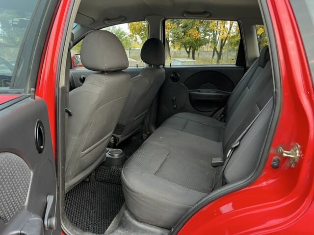 Червоний Шевроле Авео, об'ємом двигуна 1.5 л та пробігом 256 тис. км за 3300 $, фото 9 на Automoto.ua