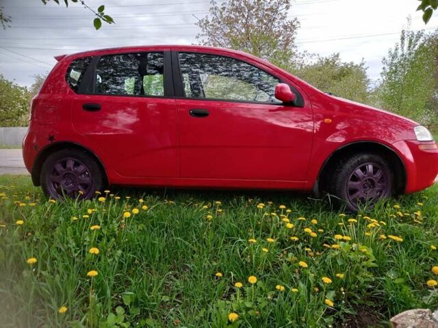 Червоний Шевроле Авео, об'ємом двигуна 1.5 л та пробігом 290 тис. км за 2850 $, фото 6 на Automoto.ua