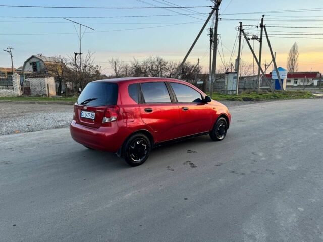 Красный Шевроле Авео, объемом двигателя 1.5 л и пробегом 366 тыс. км за 2000 $, фото 1 на Automoto.ua