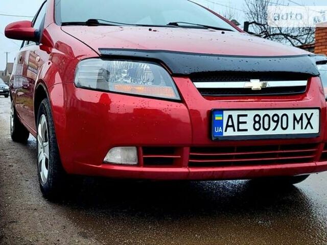 Красный Шевроле Авео, объемом двигателя 1.5 л и пробегом 170 тыс. км за 4300 $, фото 4 на Automoto.ua