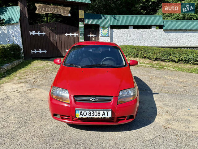 Красный Шевроле Авео, объемом двигателя 1.5 л и пробегом 224 тыс. км за 2250 $, фото 4 на Automoto.ua