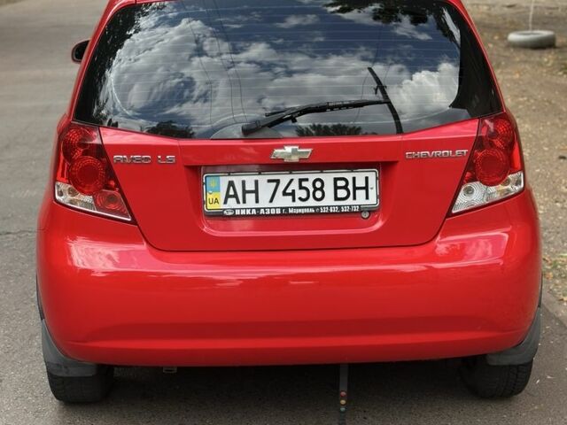 Красный Шевроле Авео, объемом двигателя 1.5 л и пробегом 113 тыс. км за 3900 $, фото 2 на Automoto.ua