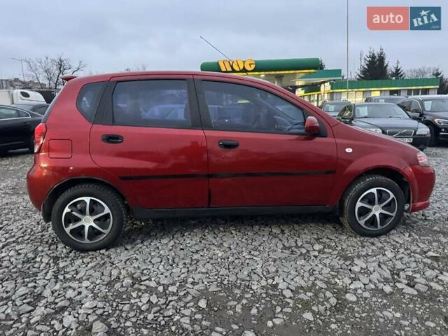 Красный Шевроле Авео, объемом двигателя 1.5 л и пробегом 290 тыс. км за 1680 $, фото 6 на Automoto.ua