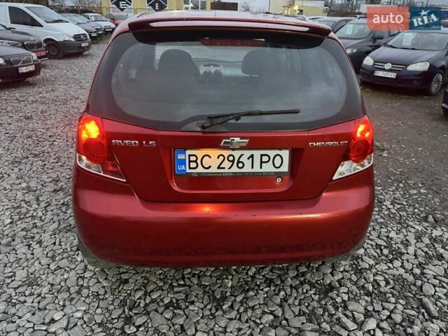 Красный Шевроле Авео, объемом двигателя 1.5 л и пробегом 290 тыс. км за 1680 $, фото 7 на Automoto.ua