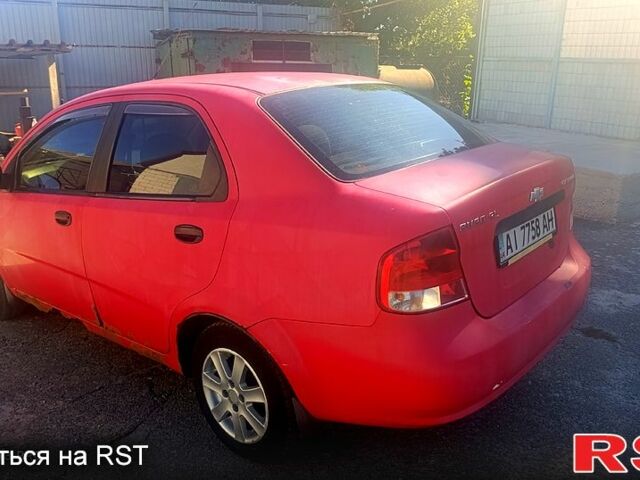 Красный Шевроле Авео, объемом двигателя 1.5 л и пробегом 350 тыс. км за 1200 $, фото 2 на Automoto.ua