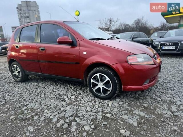 Красный Шевроле Авео, объемом двигателя 1.5 л и пробегом 290 тыс. км за 1680 $, фото 17 на Automoto.ua