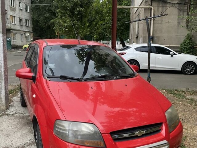 Красный Шевроле Авео, объемом двигателя 1.5 л и пробегом 190 тыс. км за 2900 $, фото 3 на Automoto.ua