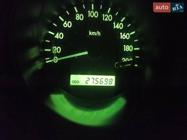 Червоний Шевроле Авео, об'ємом двигуна 1.6 л та пробігом 275 тис. км за 2300 $, фото 5 на Automoto.ua