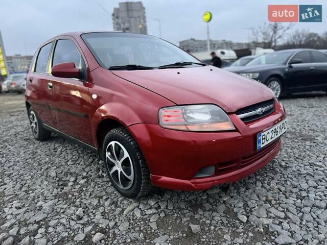 Красный Шевроле Авео, объемом двигателя 1.5 л и пробегом 290 тыс. км за 1680 $, фото 18 на Automoto.ua