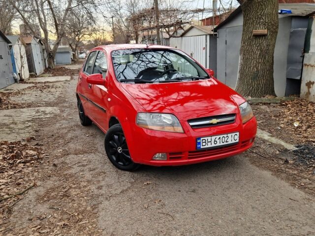 Червоний Шевроле Авео, об'ємом двигуна 1.6 л та пробігом 275 тис. км за 2000 $, фото 5 на Automoto.ua