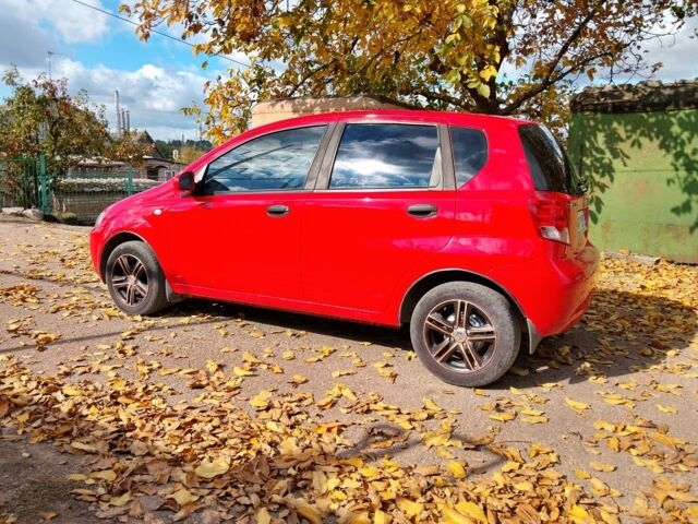 Червоний Шевроле Авео, об'ємом двигуна 1.5 л та пробігом 185 тис. км за 3500 $, фото 3 на Automoto.ua