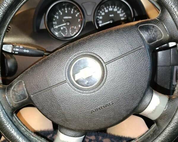 Красный Шевроле Авео, объемом двигателя 1.5 л и пробегом 135 тыс. км за 3650 $, фото 30 на Automoto.ua