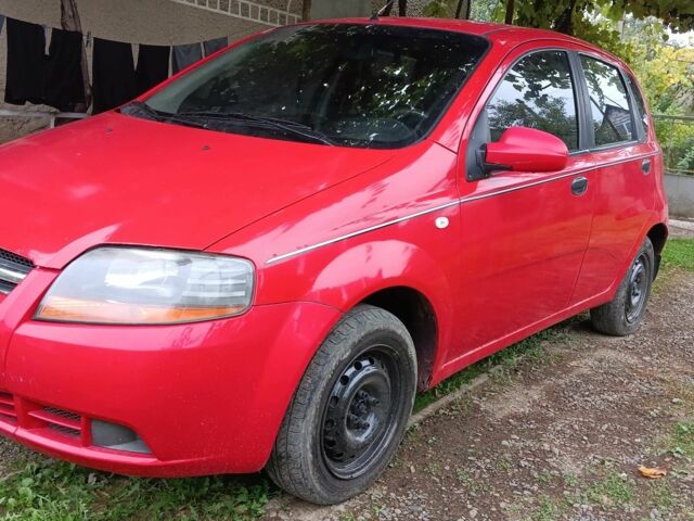 Червоний Шевроле Авео, об'ємом двигуна 0 л та пробігом 200 тис. км за 2100 $, фото 1 на Automoto.ua