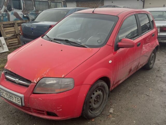 Красный Шевроле Авео, объемом двигателя 1.5 л и пробегом 280 тыс. км за 1300 $, фото 13 на Automoto.ua