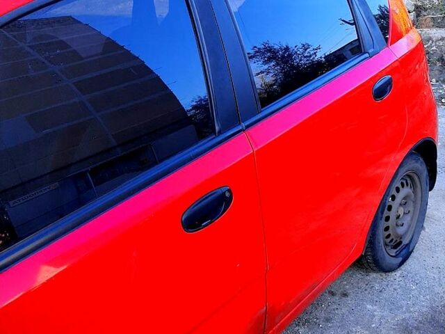 Червоний Шевроле Авео, об'ємом двигуна 1.5 л та пробігом 179 тис. км за 1700 $, фото 8 на Automoto.ua