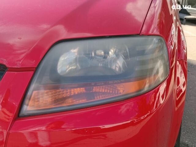 Червоний Шевроле Авео, об'ємом двигуна 1.5 л та пробігом 219 тис. км за 3990 $, фото 3 на Automoto.ua