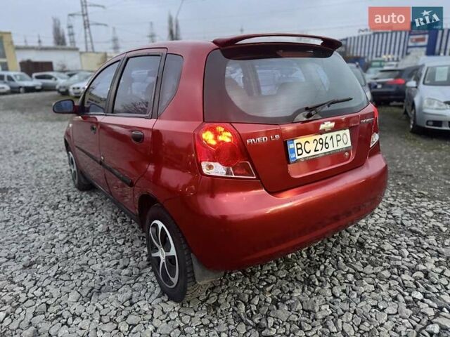 Красный Шевроле Авео, объемом двигателя 1.5 л и пробегом 290 тыс. км за 1680 $, фото 12 на Automoto.ua