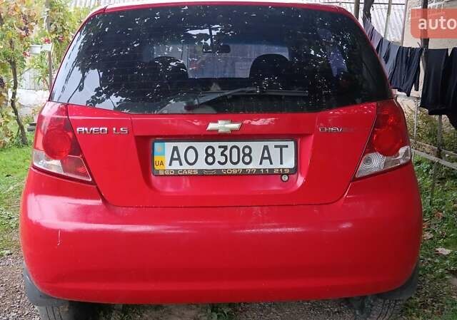 Червоний Шевроле Авео, об'ємом двигуна 0 л та пробігом 200 тис. км за 2100 $, фото 1 на Automoto.ua