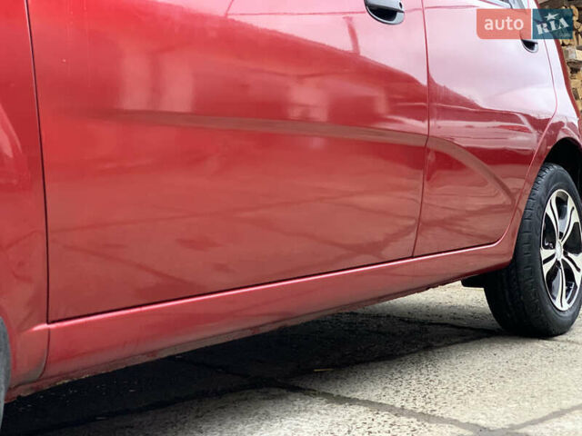 Червоний Шевроле Авео, об'ємом двигуна 1.5 л та пробігом 108 тис. км за 2950 $, фото 13 на Automoto.ua