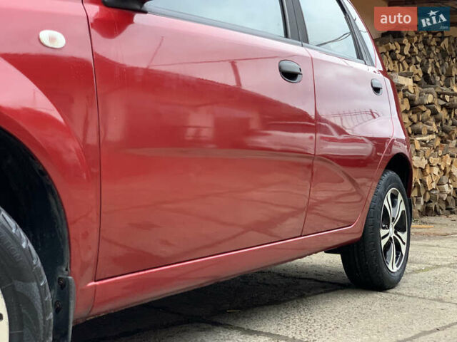 Червоний Шевроле Авео, об'ємом двигуна 1.5 л та пробігом 108 тис. км за 2950 $, фото 12 на Automoto.ua